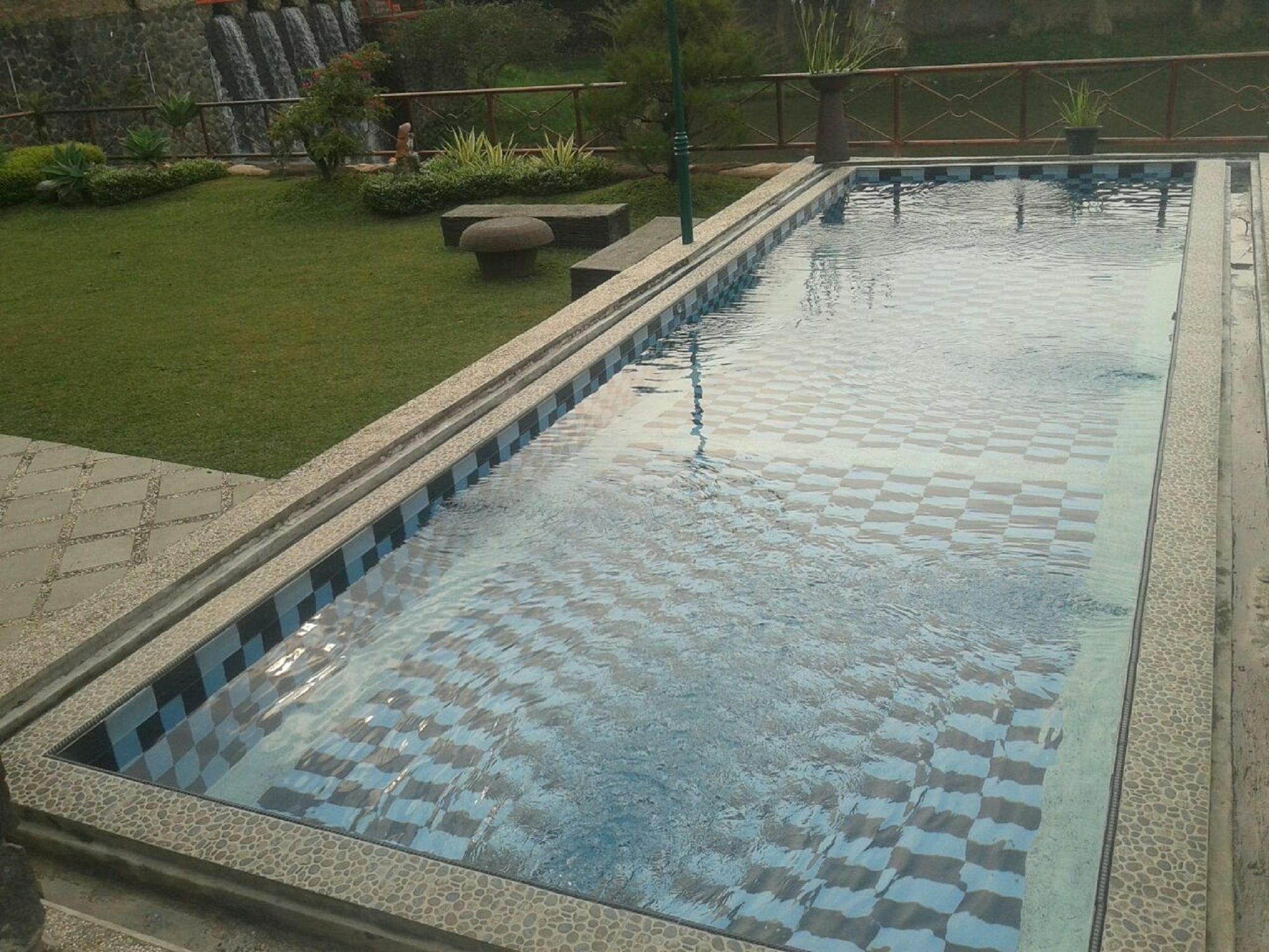 Villa Bukit Danau Cipanas  Luaran gambar